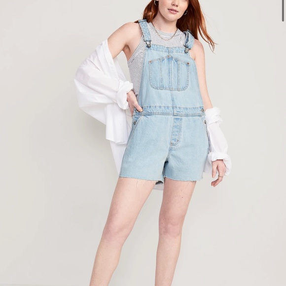 NWT OLD NAVY Slouchy Straight Non-Stretch Jean Cut-Off Short Overalls3.5-inch - Picture 4 of 9